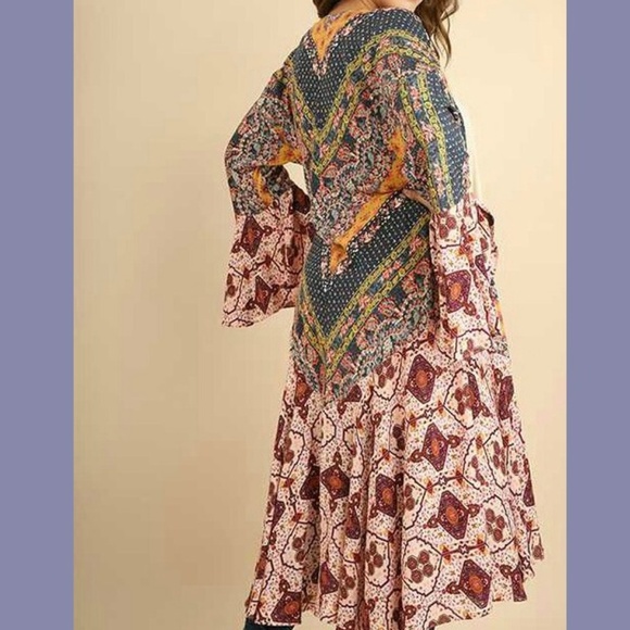 "Caravan" Mixed Print Bell Sleeve Long Line Kimono - Picture 2 of 7